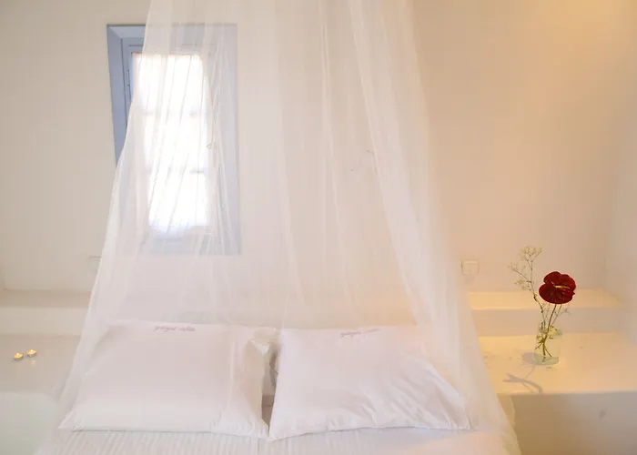 Nama Super Paradise Beach (Mykonos)