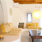 Villa Nama *