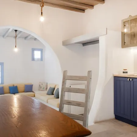 Nama * Mykonos Town